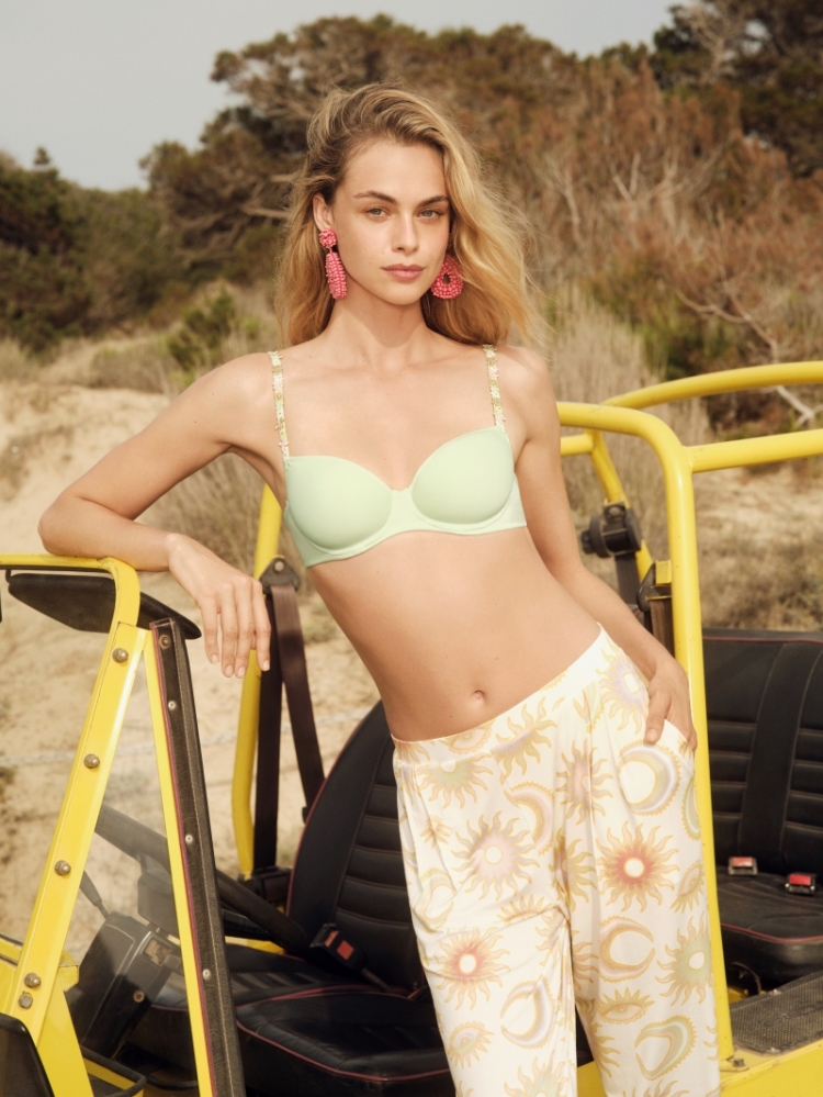 PRETTY JOAN 1223 pistachio