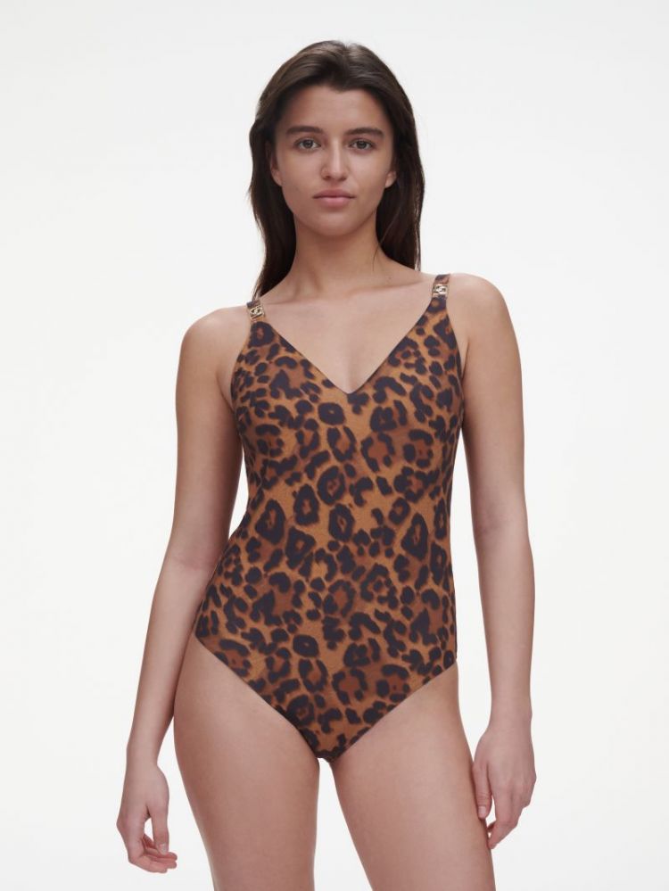 C17UUF A12 WILD LEOPAR