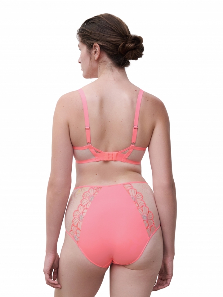 C22OM0 0J7 ROZE MIAMI