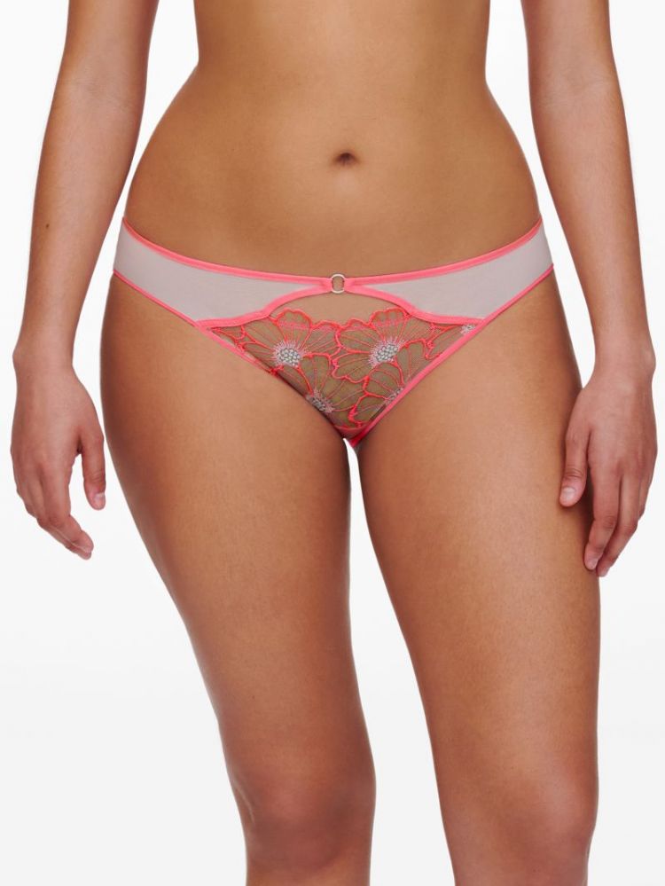 C22OA0 0J7 ROZE MIAMI