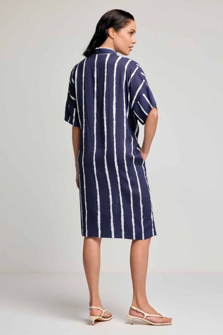 YASEMIN BLAUW