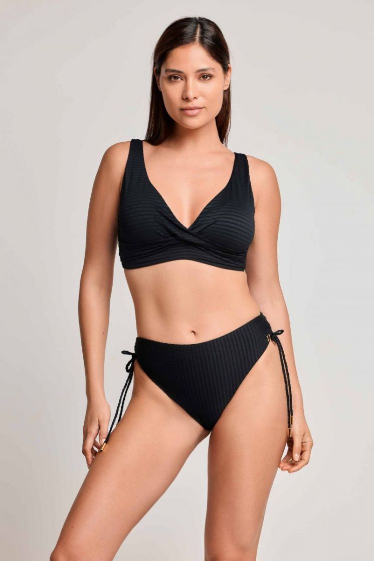 MAYSYA ZWART